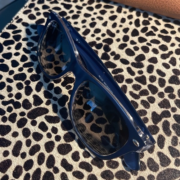 Rayban New Wayfarer RB 2132 - Worn Twice - Picture 2 of 7